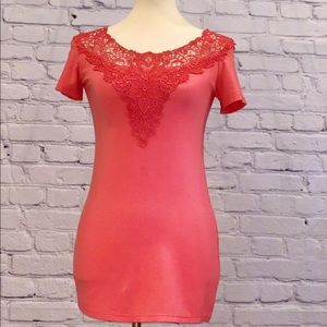 Arianne Teri Appliqué shirt sleeve top NWT coral